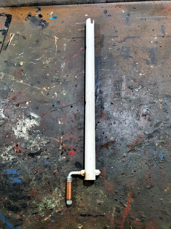 Custom-made tool for removing engine air filter bowls