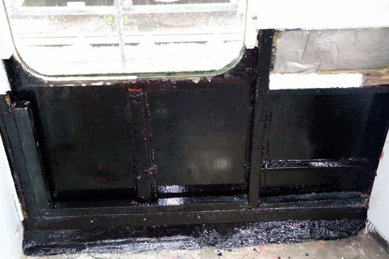 Class 104 Guard's compartment wall