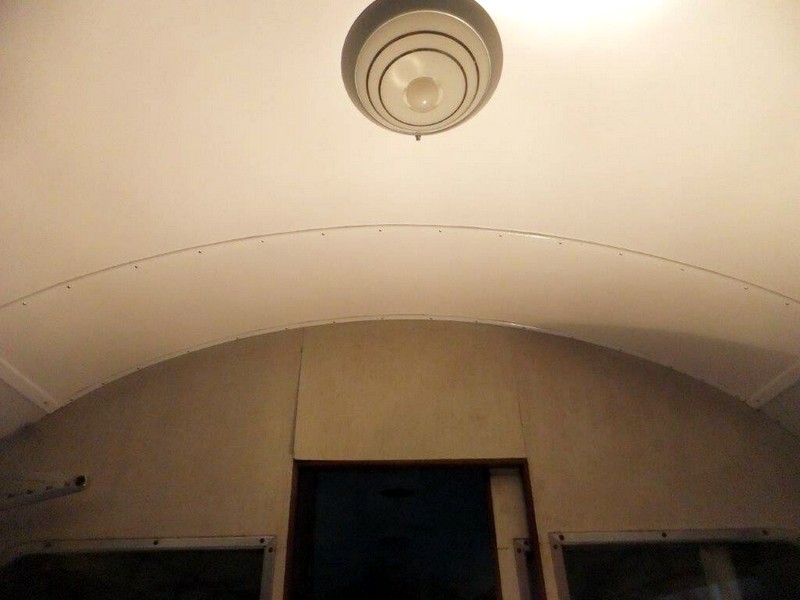 Class 100: Ceiling beading and light