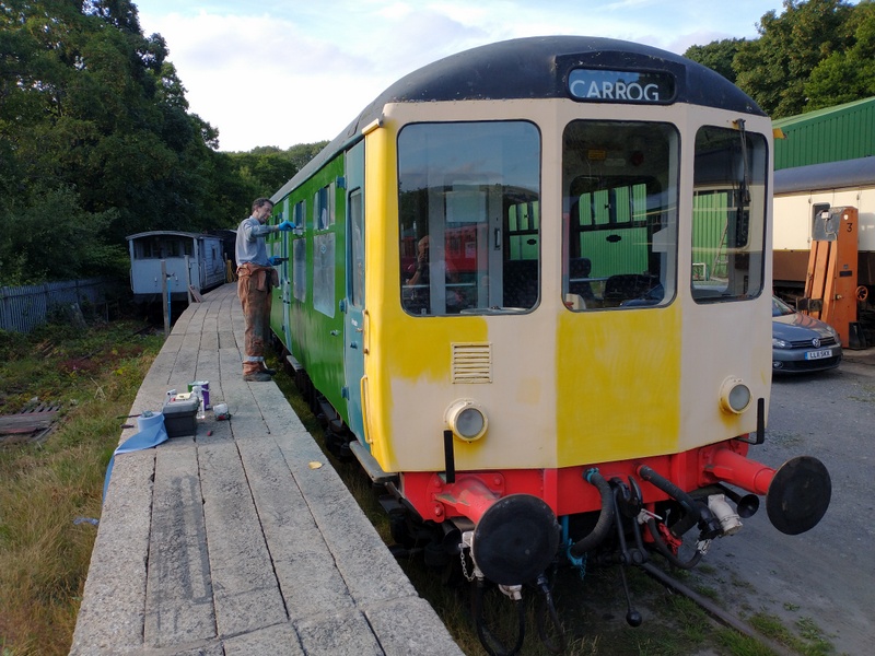 Class 104: The yellow front reappears after it is rubbed with a cloth!