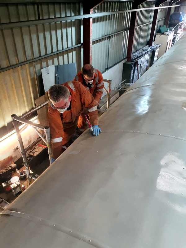 Class 109: Painting the roof of 56171