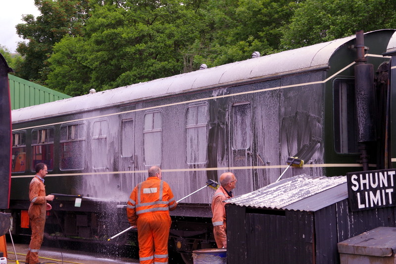 Class 108: Washing the outside with the aid of a new pressure washer