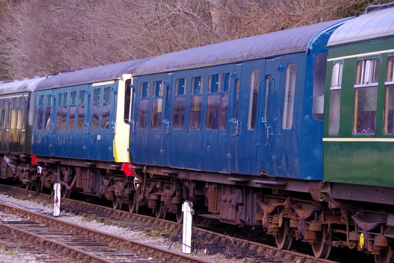Class 104 vehicles 50454 and 50528 coupled the wrong way round