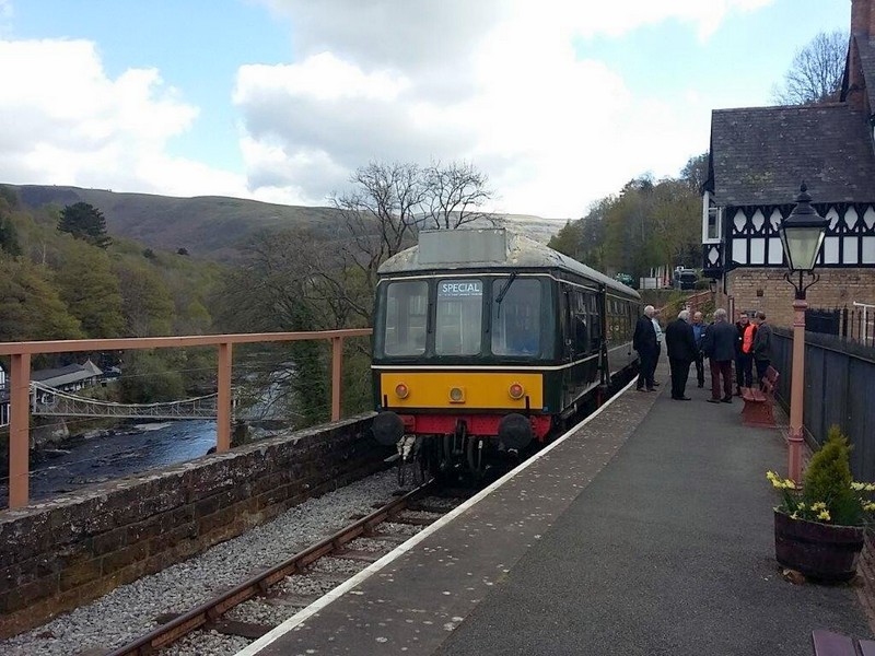 Class 108 at Berwyn with a VIP Special train on 25/04/22