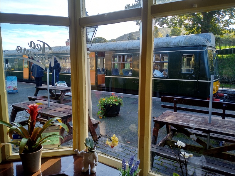 Class 108 at Carrog Station on 28/10/22