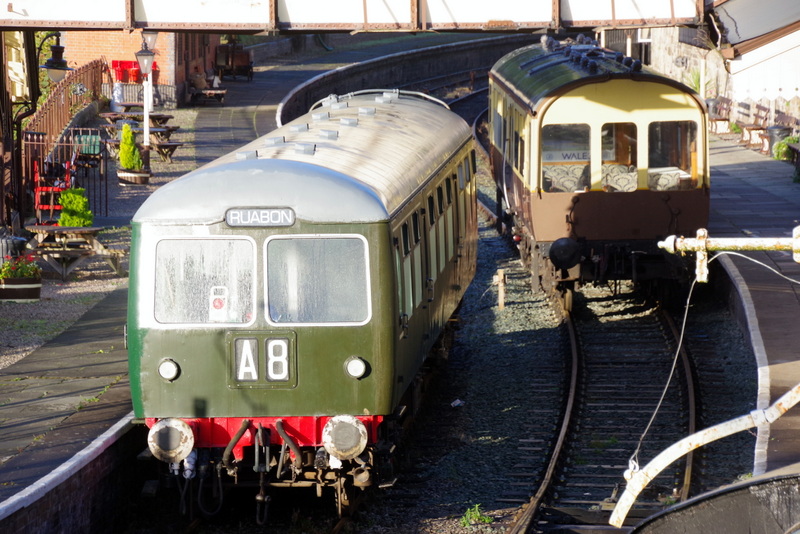 Class 105 at Llangollen platform 2