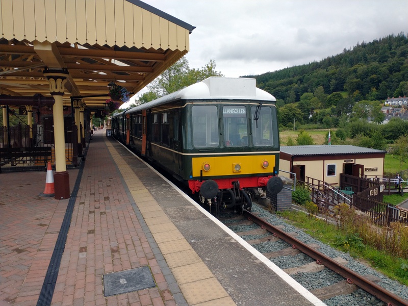 Class 108+109 at Corwen on 08/08/23