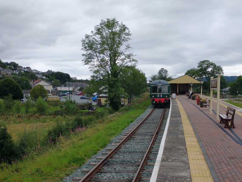 Class 108+109 at Corwen on 08/08/23