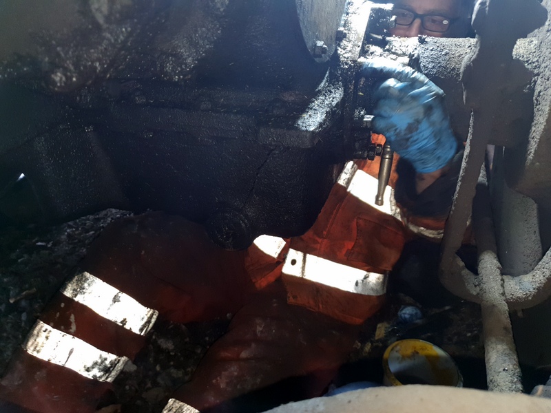 Class 104: Removing a final drive seal plate
