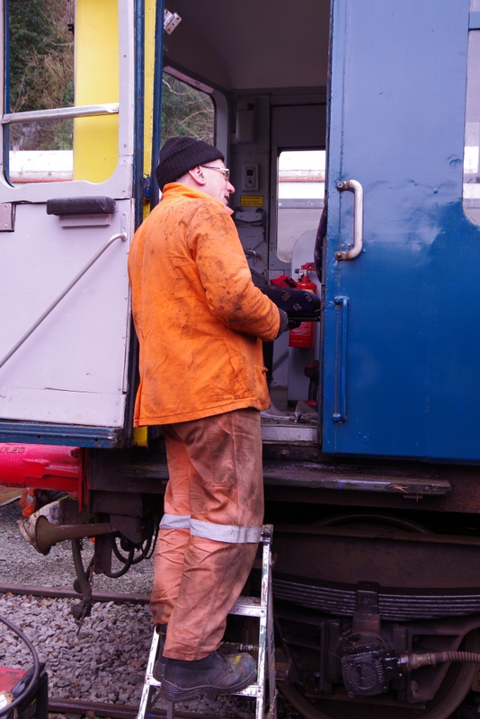 Class 104: Repairing the striker plate on the driver's door of 50454