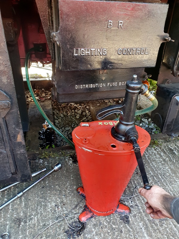 Class 109: Filling the replacement no. 2 gearbox with oil
