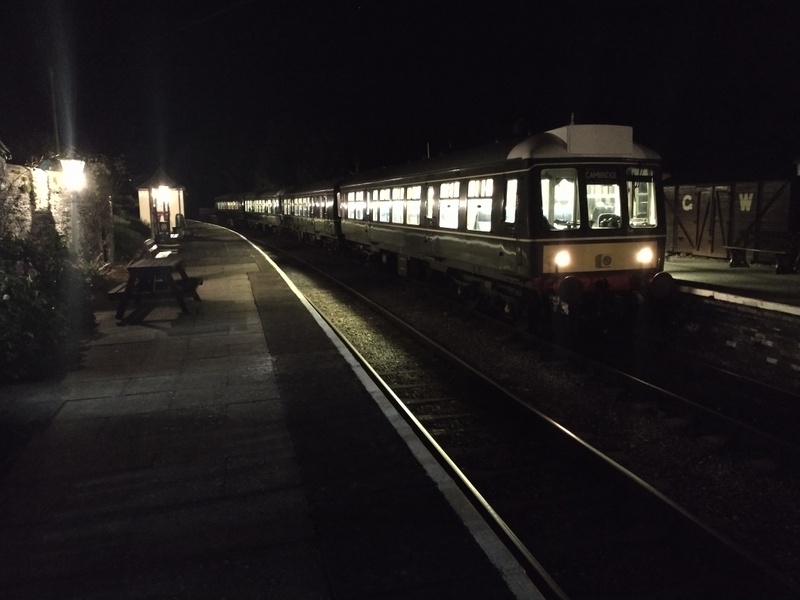 4-car class 108 + hybrid class 127/108 at Glyndyfrdwy on 07/10/23