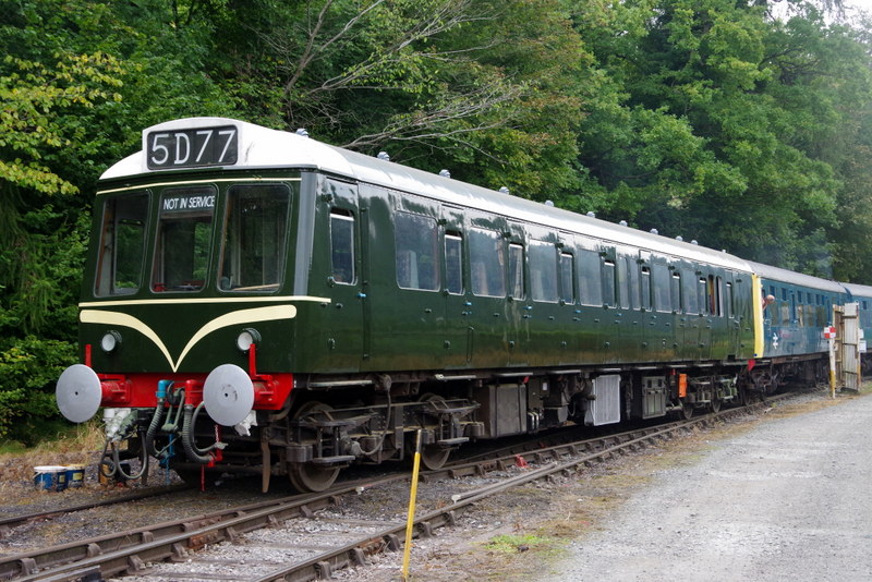 Pentrefelin shunt-a-thon featuring newly-restored class 127 no. 51618