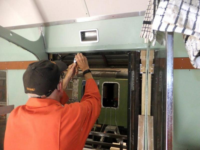 Class 105: Fitting draught excluder strips