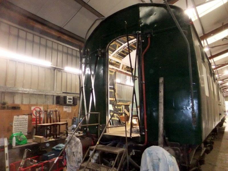 Class 105: Scissors to support the corridor connection