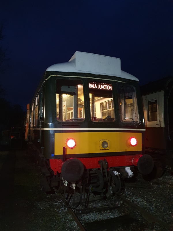 Class 108: Working destination indicator on 51933