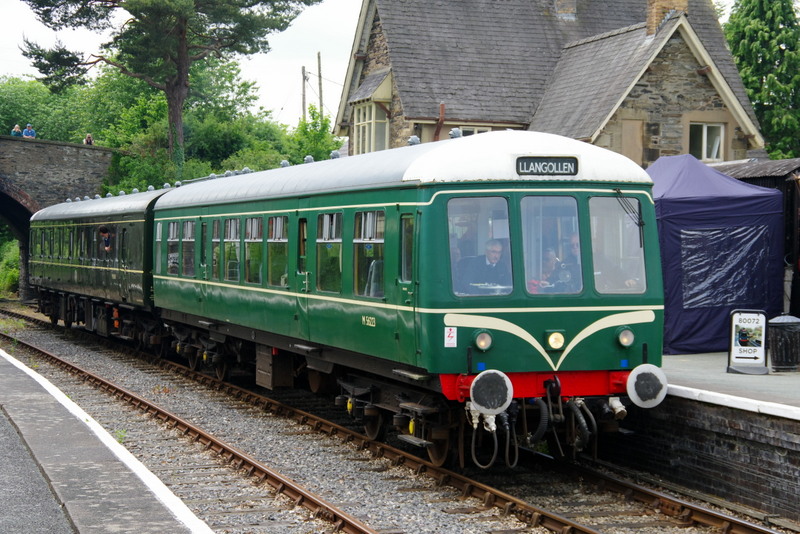 Hybrid class 127/108 at Carrog on 01/06/24