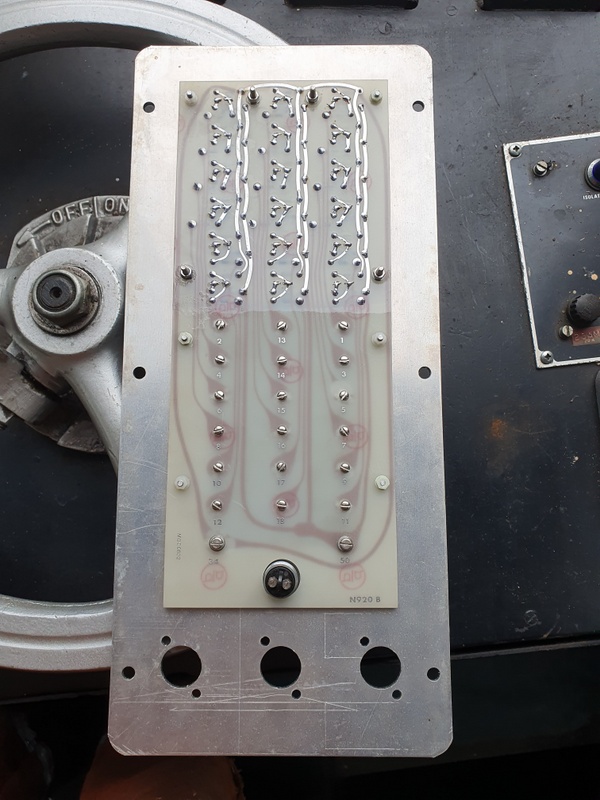 Class 127/108: Replacement engine/air&axle panel for 56223