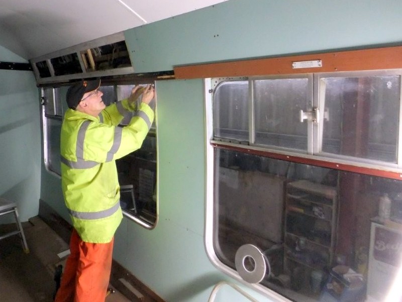 Class 105: Installing the last compartment window frame