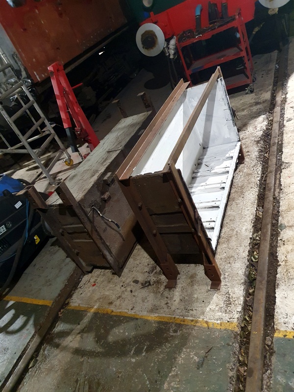 Class 105: Battery boxes