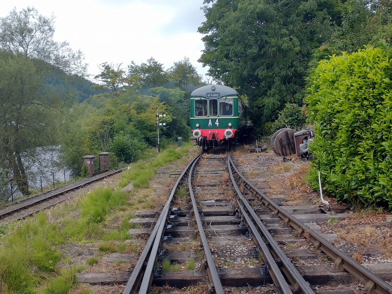 Wickham class 109 leading a 4-car unit into the locomotive yard on 25/08/24