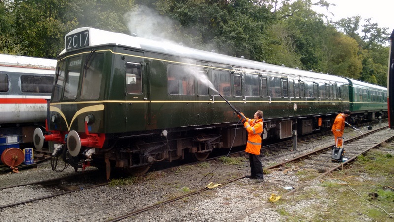 Hybrid class 127/108: At the Pentrefelin washing plant on 28/09/24