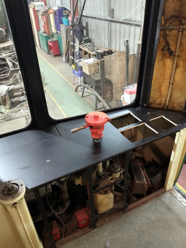 Class 109: New cab desk in 50416