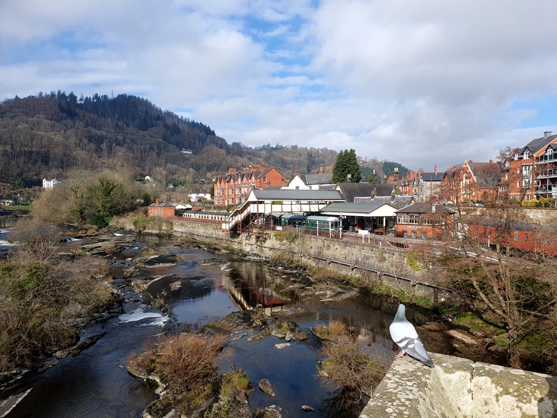 Hybrid class 127/108 at Llangollen Station on 22/03/25