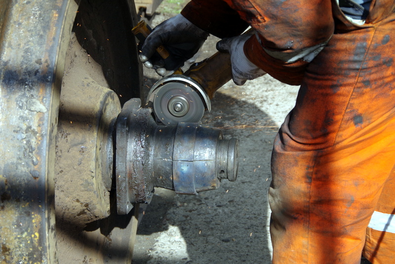 Class 104: Attempting to remove an inner wheel bearing