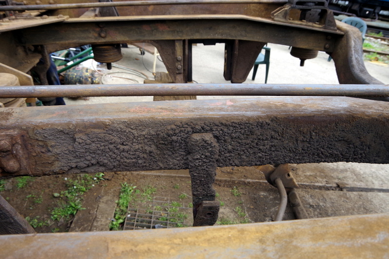Class 104: 50454 bogie before cleaning
