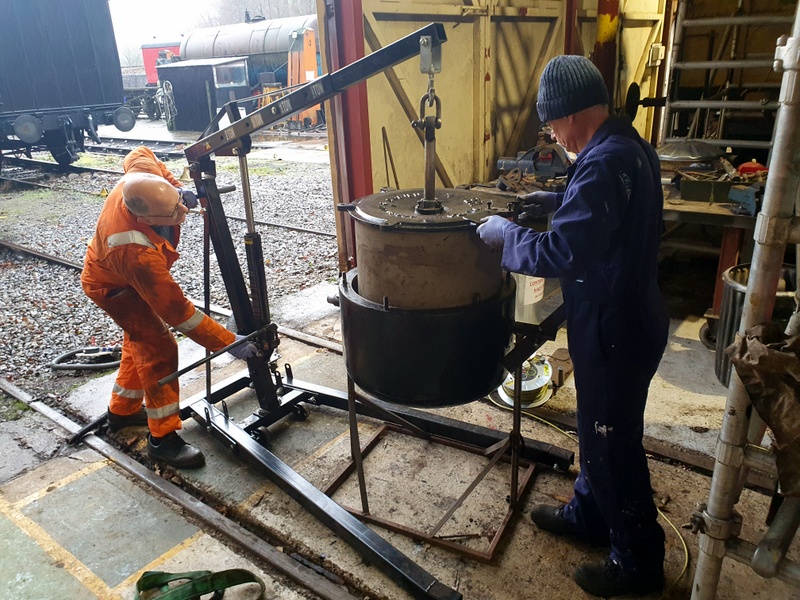 Class 109: Lowering the inner vacuum brake cylinder into the outer one