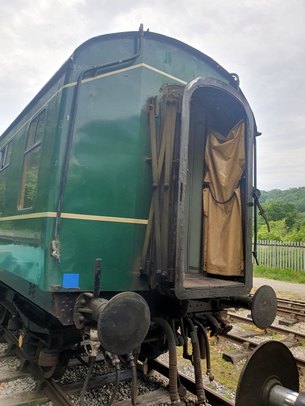 Class 108 56223 split from the class 127 power car