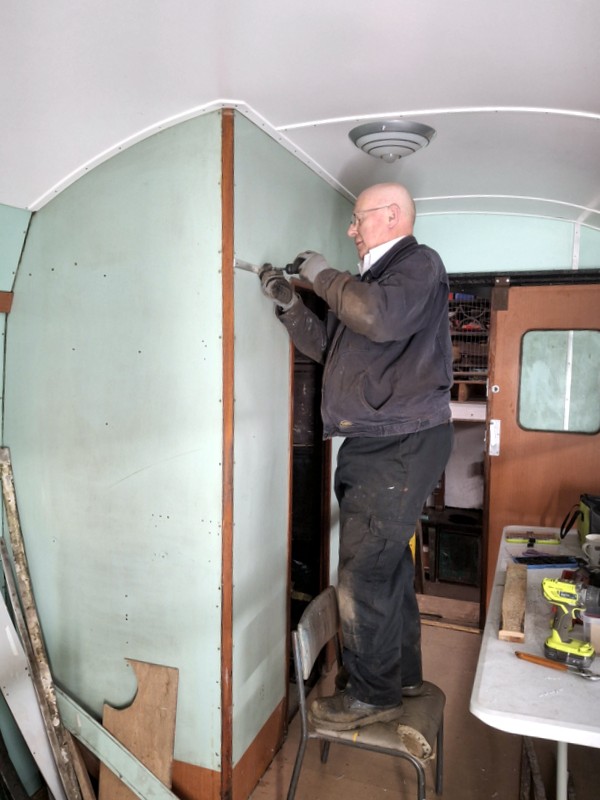 Class 105: Installing aluminium beading