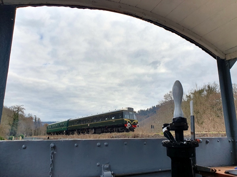 Hybrid class 127/108: Passing Pentrefelin with the 15.15 Llangollen-Corwen service on 16/03/25