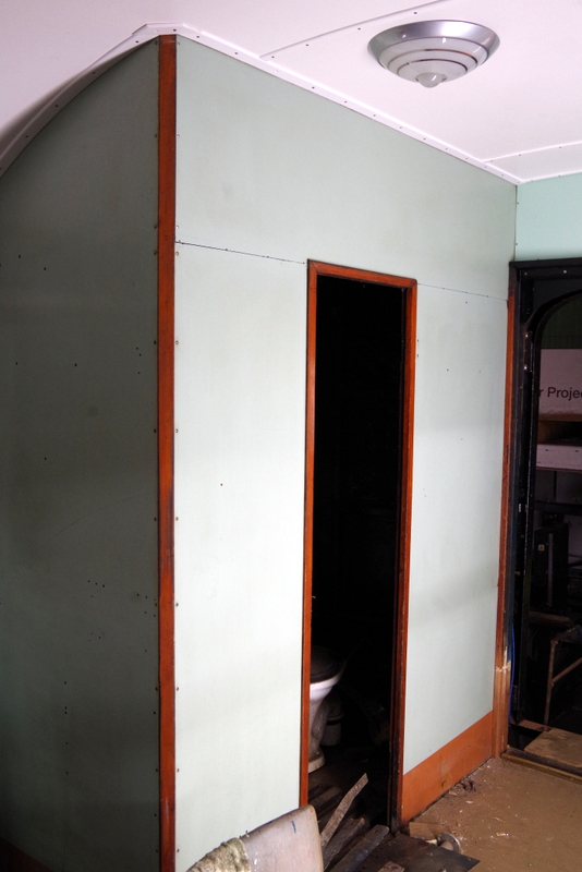 Class 105: Toilet wall after cleaning