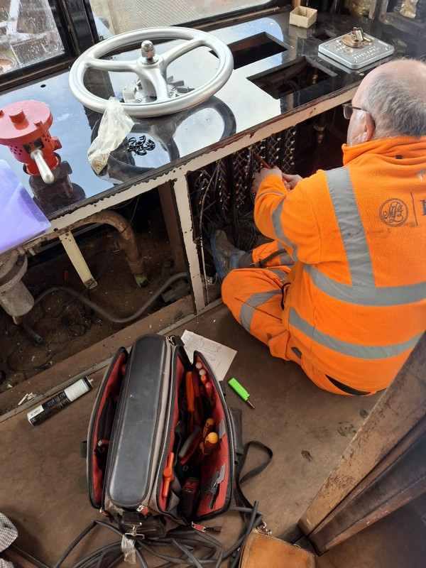 Class 100: Terminating electrical connections under the desk in the cab