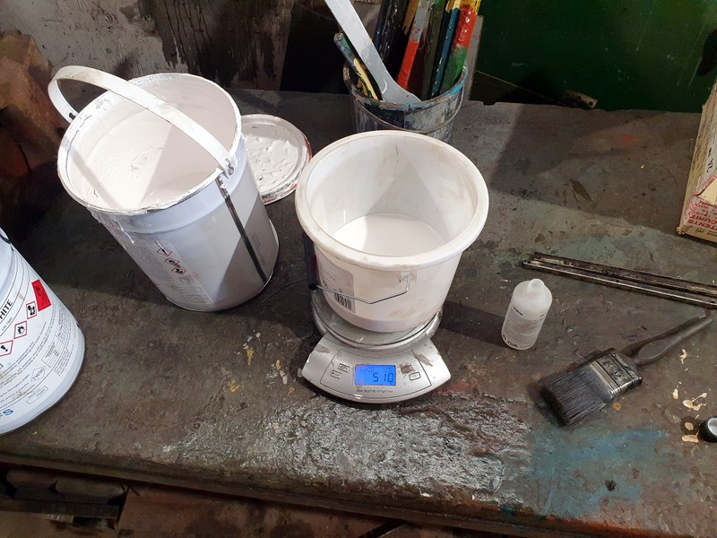 Class 108 56223: Mixing resin for the cab roof