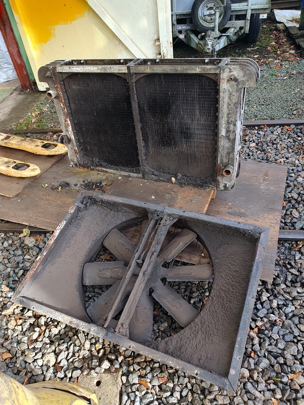 Class 127: Fan assembly