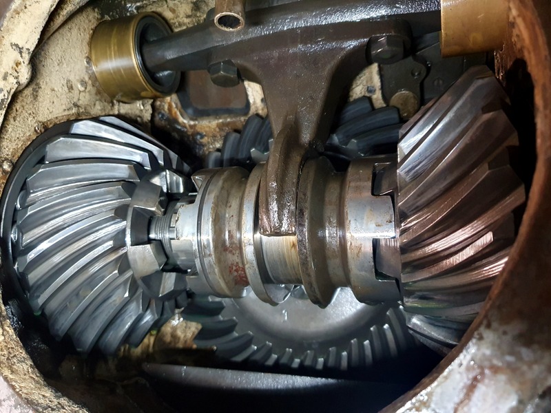 Class 110: The innards of a final drive