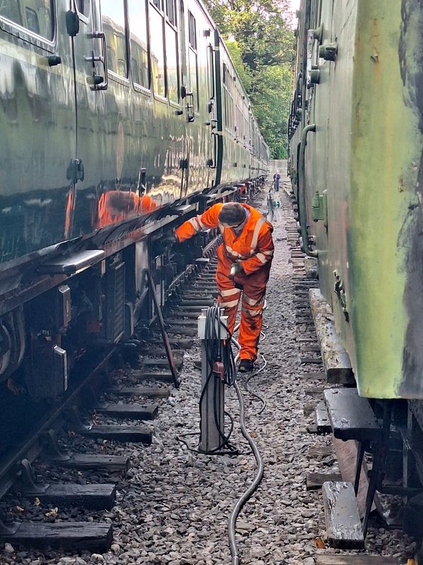 Class 109: Topping up batteries on 50416