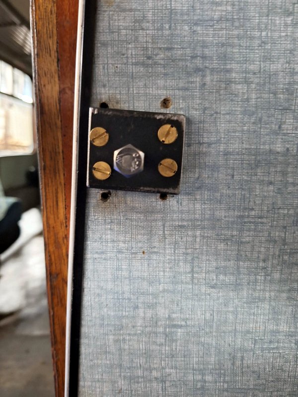 Class 110: New mounting bracket for the first class seats