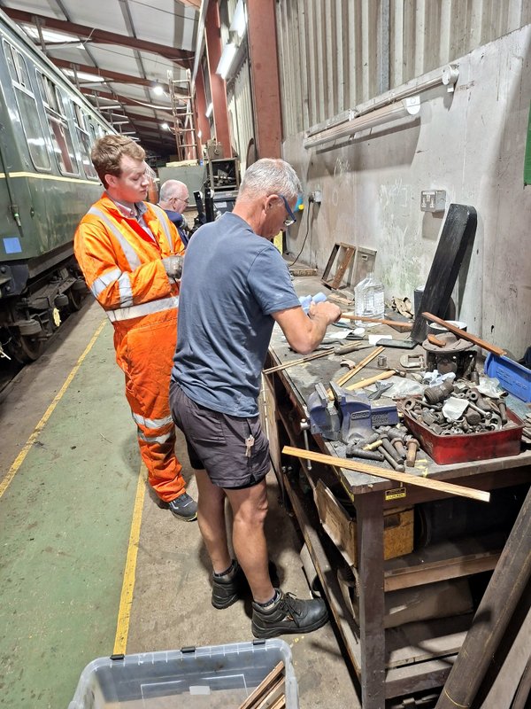 Class 110: Cutting trim for the partition windows
