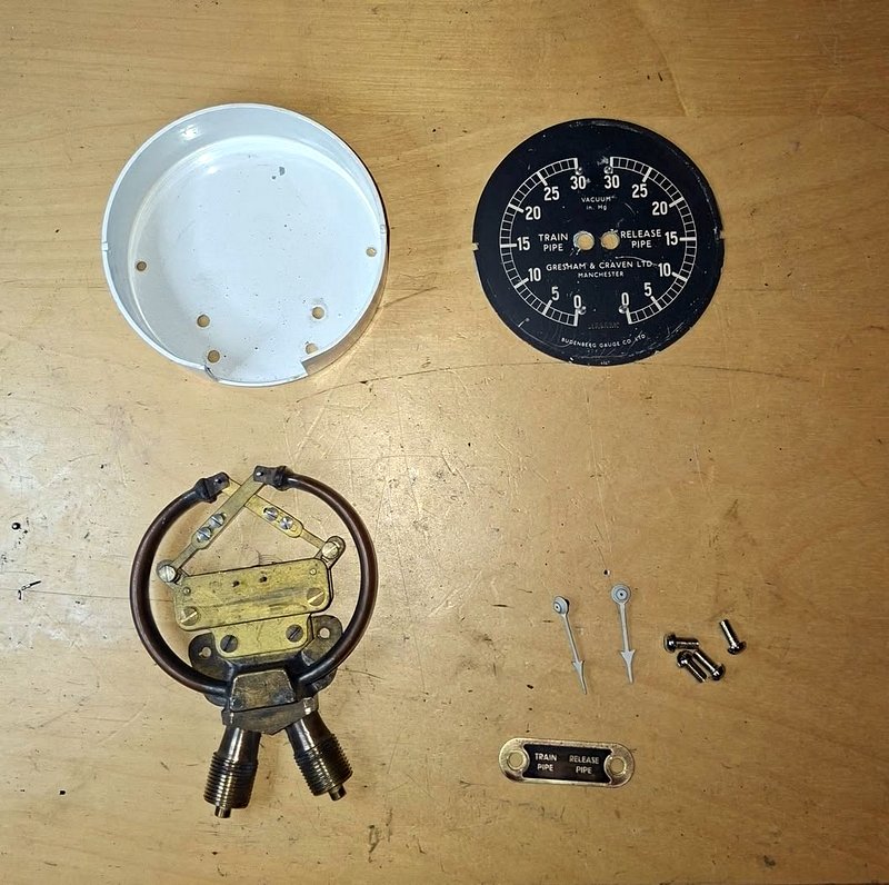 Class 110: Driver's vacuum gauge