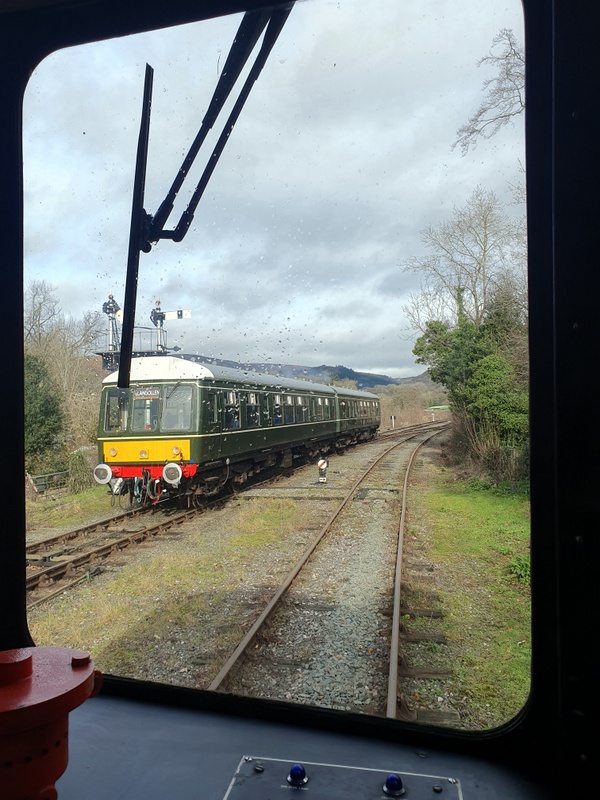 Class 108 passing the class 109 at Llangollen Goods Junction on 21/02/26