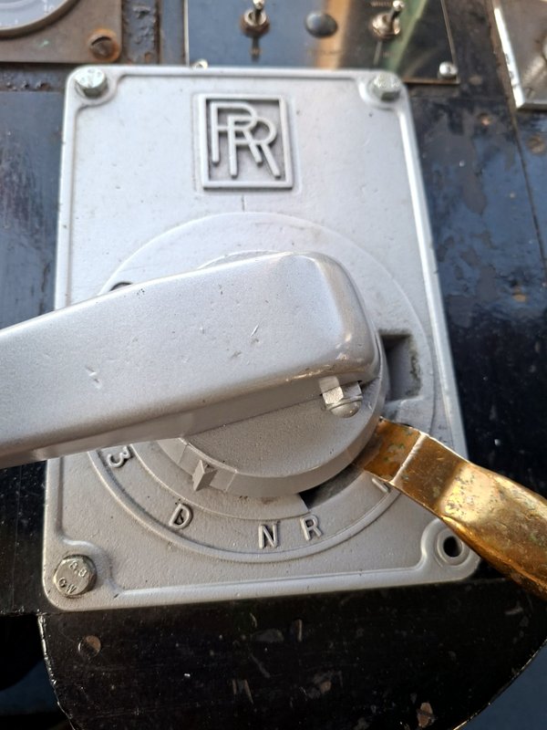 Class 127: Gear selector in 51618