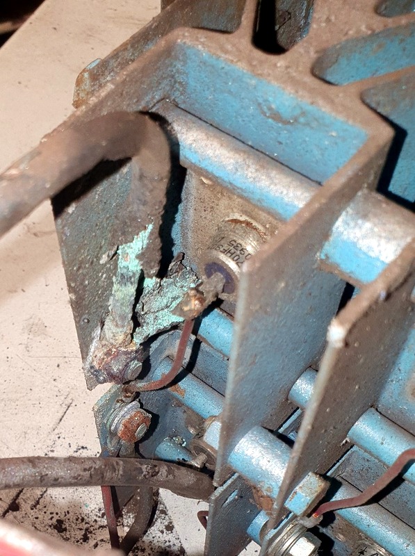 Class 127: Faulty alternator regulator