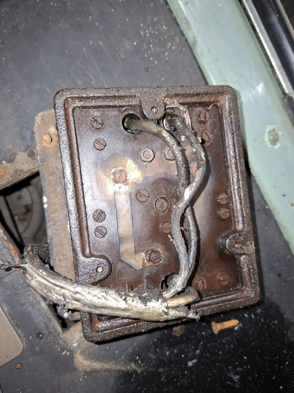Class 110: Heat-damaged tufnol board